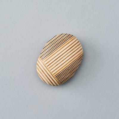 ふるさと納税 芦別市 PLYWOOD laboratory　Paper-Woodペーパーウェイト「koishi」楕円mix | 