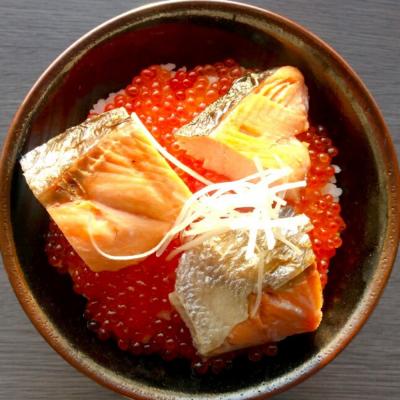 ふるさと納税 紋別市 塩紅鮭姿切身&ますいくら醤油漬けセット |  | 01