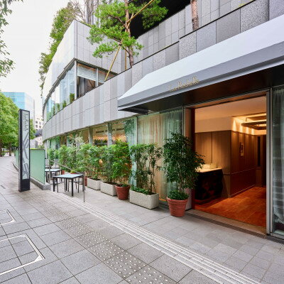 【ふるさと納税】【ラ・ロシェル山王】《ランチ・ディナー共通》 シェフのスペシャリテとシーズンメニュー 1名様分【1642250】