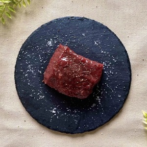 鹿肉オイルステーキ 280g（140g×2）鹿肉 鹿 ジビエ お試し 肉 ステーキ ヘルシー 赤身 あっさり 食べやすい 美味しい にんにく オイル 肉 臭くないジビエ ジビエ初心者 ふるさと納税 ふ