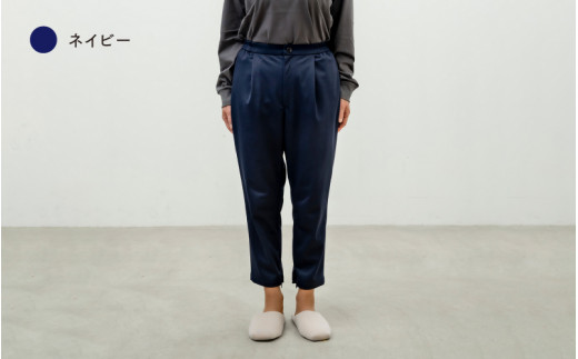 テーパードクロップドパンツ ネイビー M /シニアファッション レディースパンツ 大人コーデ 楽ちん 吸汗速乾 カラーパンツ 福井県鯖江市 [D-12302]