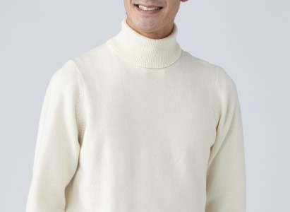 日本製 カシミヤ100% タートルネック 白 Mサイズ [2590]