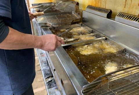 中津からあげ からあげ屋チキンハウス ムネ身ピリ辛味付け 400g×2 家庭調理 中津からあげ 唐揚げ からあげ から揚げ 弁当 おかず お惣菜 おつまみ 大分県 中津市 熨斗対応可