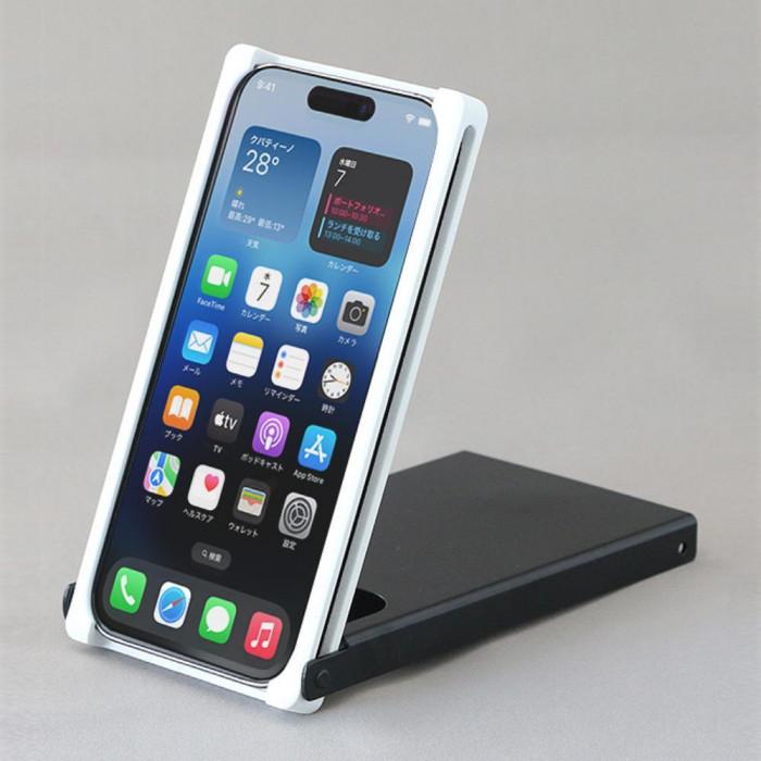 【ふるさと納税】Trick Cover for iPhone15Pro アルミ【白黒】 | ヌンチャク型 スマートフォンケース アルミ スマホケース スマホ スタンド 携帯 カバー アイフォン トリックカバー 雑貨 日用品 人気 おすすめ 送料無料