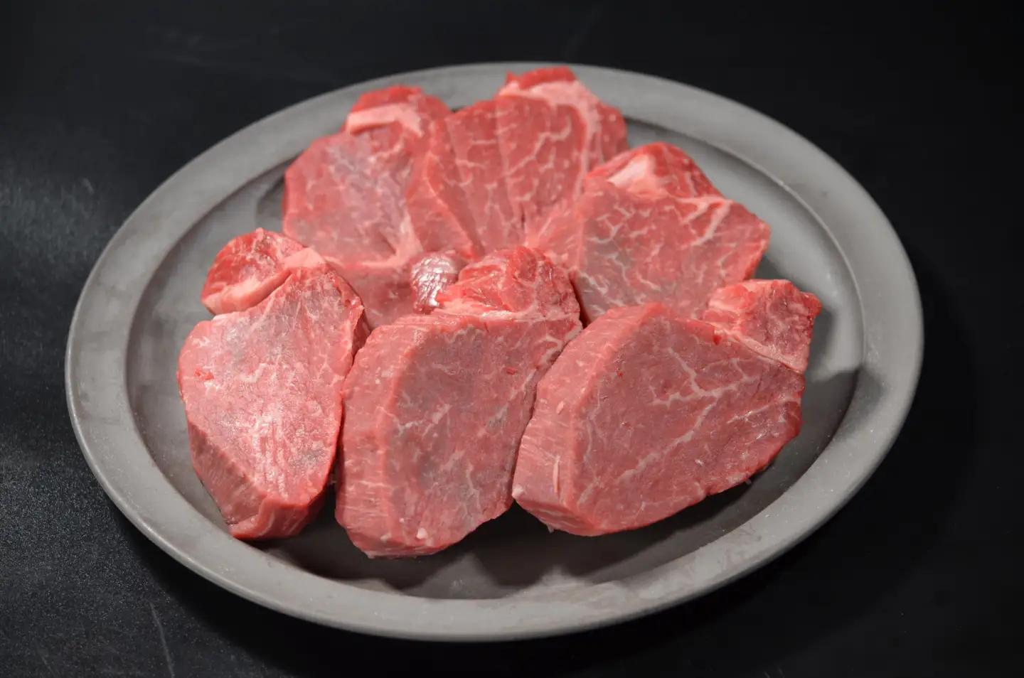 Y893 【4か月定期便】鳥取県産牛ヒレステーキ4枚（計500g）