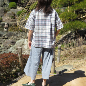 【和心衣・カゲヤマ】　和晒し仕上げの半袖ブラウス（44-40）　青紫系・Mサイズ