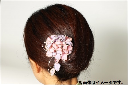 シルクコサージュ！（ピンク）着物などの和装・洋装共に使えます。髪飾りコサージュとしても！