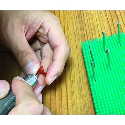 ふるさと納税 須崎市 赤珊瑚枝ピアス　フックタイプ(チタン)お守り袋付 |  | 02