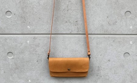 【 八幡レザー  】お財布 ポシェット キャメル 【DP03W】 カバン 鞄 かばん ポシェット 牛革 レザー 軽量