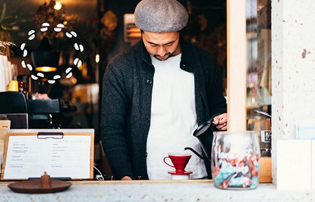 T2【１ヶ月ごとの定期便】OTOMONI COFFEE店主お勧め豆をお届け！２５０g×１袋「粉」