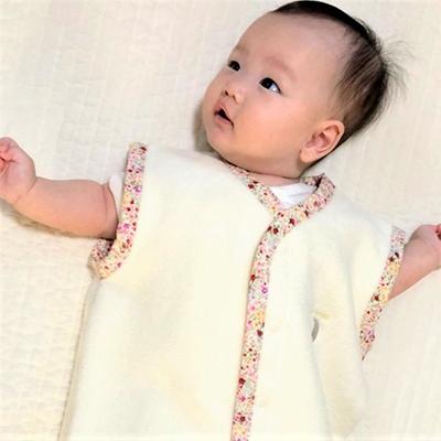 ふるさと納税 泉大津市 綿毛布スリーパー(Sサイズ)　2way仕様で暖か　アイボリー×花柄　綿100% |  | 01