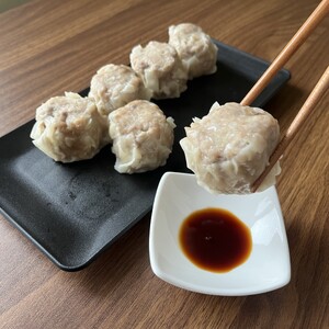 牛タン入肉焼売（40g×8個）2パック 牛タン ゴロゴロ具材 本格 焼売 シュウマイ シューマイ 牛肉 惣菜 お惣菜 おかず 冷凍 時短 簡便 お弁当 送料無料 塩竈市 塩釜市 宮城県 三水 cc00