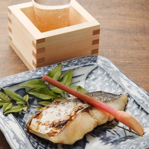 【3回定期便】中間市老舗マル五 辻鮮魚店 おいしい味噌漬けセット(さわら・ぶり・ふぐ)【001-0391】