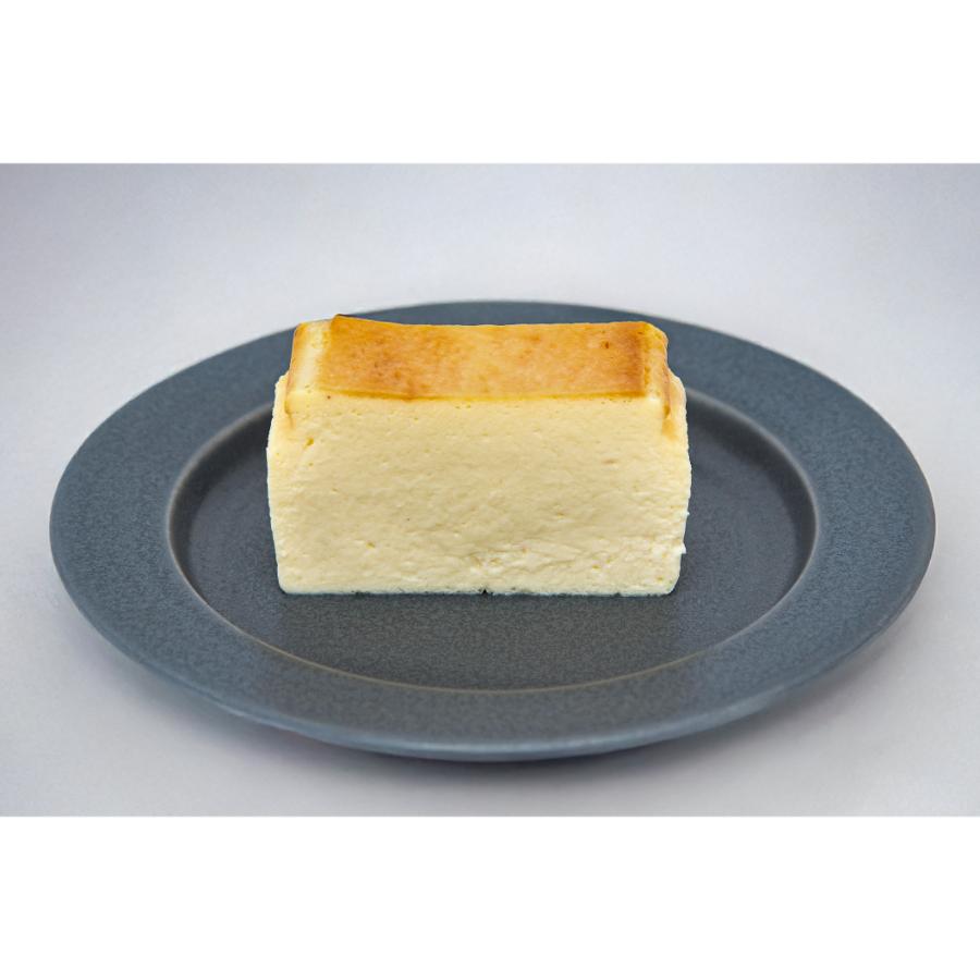 ＜お菓子と珈琲　赤池商店＞わすれられない。極上チョコテリーヌ、わすれられない。チーズケーキ　各１本づつの１セット