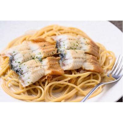 ふるさと納税 京丹後市 「カニ屋が作る　海のパスタ」  クラシック二重奏ウナギパスタ　山椒なし　3皿セット