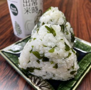 キャンプでも便利！ 長期保存 ！　非常時持出米10缶　わかめごはん（製造日から８年）　［ 災害 災害時米 防災 備蓄 備蓄米 非常 非常時 非常米 非常食 米 ごはん ご飯 わかめ 一人暮らし お湯 