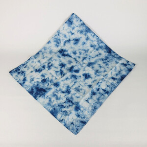 本藍染コットン100％ハンカチ ムラクモ染め　【ホワイト系】
