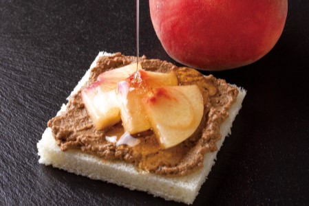 80P4002 北鹿仙台坊主720mlと割烹美さわ比内地鶏缶詰セット