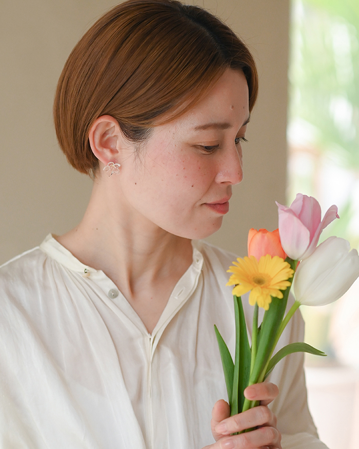 HARIO ピアス フラワー［HAP-F-004］ ※離島への配送不可｜耐熱 ガラス アクセサリー ハリオ ランプワークファクトリー 職人 繊細 フォーマル カジュアル きれいめ おしゃれ 20代 3