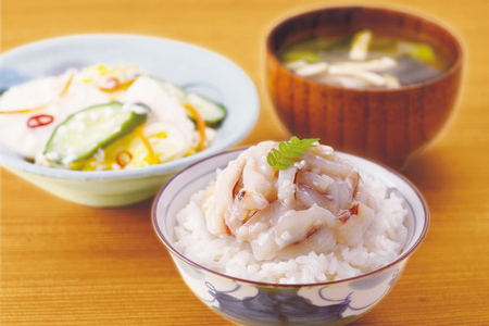 小野万 いかこうじ漬 1kg 冷凍【ご飯のお供に、酒の肴に】 [小野万 宮城県 気仙沼市 20562819] いか イカ 烏賊 冷凍 おかず おつまみ 珍味