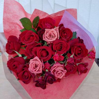 ふるさと納税 杵築市 『天使のバラ』薔薇だけのミニ丈ブーケ(赤系)Lサイズ |  | 02