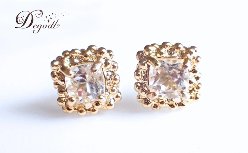 Degodd デゴッド ホワイトトパーズＳQデザインピアス アクセサリー ジュエリー レディースアクセサリー ピアス 小さいピアス 小振りピアス 天然石ピアス 天然石アクセサリー 贈り物 ギフト クリスマス プレゼント