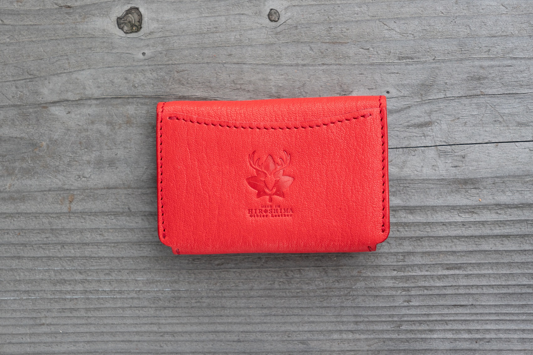 広島ジビエレザー　東広島産天然鹿革　ミニマム財布　お札もカードも小銭もオールインタイプ　【03レッド】