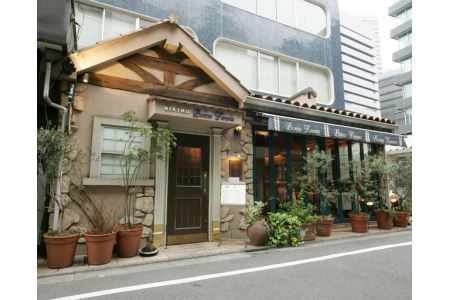 【赤坂／ミシュラン2018掲載】ボンファム 特産品ランチコース 4名様（1年間有効） お店でふるなび美食体験 FN-Gourmet313409