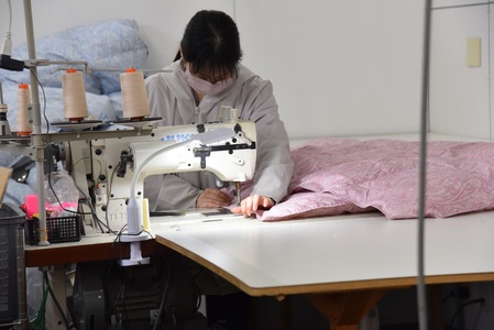 《暖色系》＜無地_羽毛合掛ふとん ホワイトダックダウン85% フェザー15% 充填量 0.8kg＞ ダウンパワー300dp以上 シングルサイズ【MI036-bs-01】【株式会社ベストライフ】 