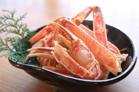 【特選】ズワイガニ（かに鍋・焼きガニ用加工済）（出汁・昆布付き）　TB00046