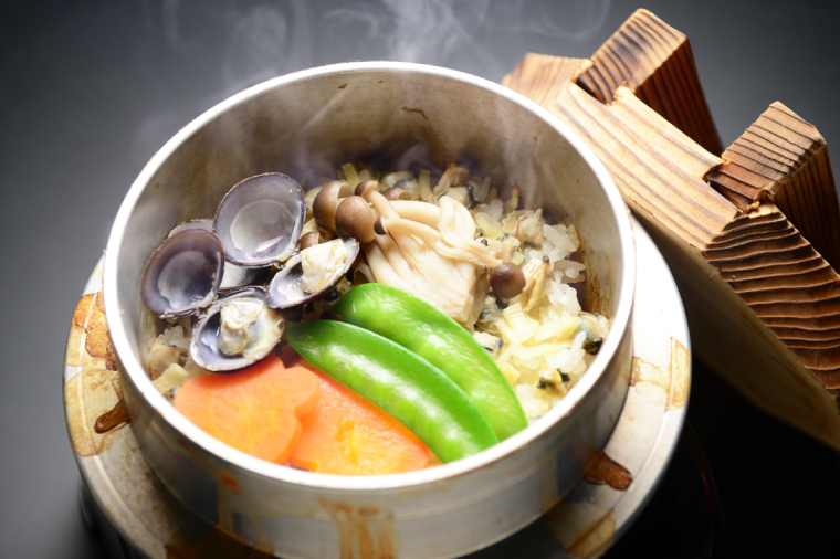 IX-7　活しじみ　特選　大玉　2kg（500ｇ×4）砂抜き済み　涸沼川　う女川