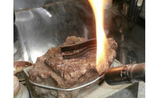 鍛造作業