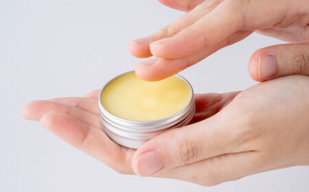 美容オリーブセット(美容オリーブオイル 20ml スキンケアバーム 30g) / 天然由来成分 美容 クリーム 全身 マルチバーム 保湿 手のひらサイズ 熊本 菊陽町【こびらオリーブ園】[BHBL01