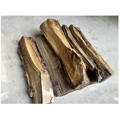 【ふるさと納税】林業芸術社　2年乾燥薪(広葉樹約22cm /約10Kg分/中割り～)御代田町面替【1702680】