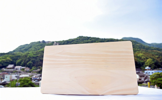 いちょうの木のまな板（小） 1枚 縦約21cm 横約36cm 厚さ2cm 重さ約0.9㎏ / まな板 キッチン用品 キッチン雑貨 調理器具 台所用品 木製 料理 調理 雑貨 日用品