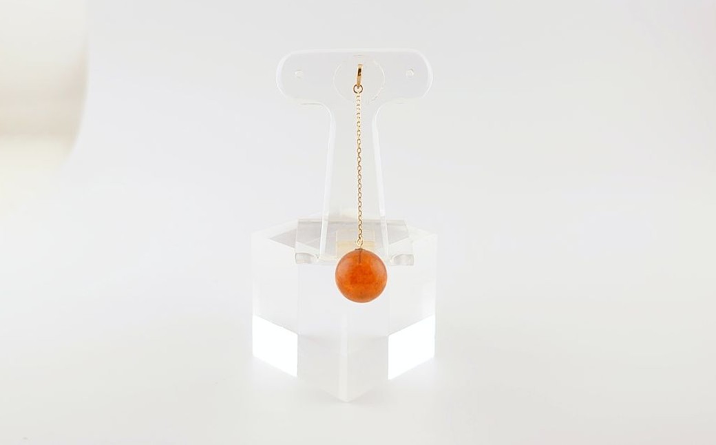 
                  Amberlogue ペンダント 丸玉（金属素材：K10　琥珀：直径10mm　サイズ：全長45mm）
                