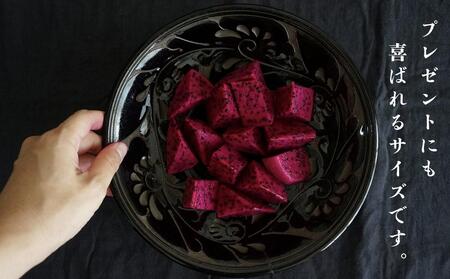 皿 ＜受注生産品＞ 白唐草線彫 ( 7寸皿 × 1枚 ) 