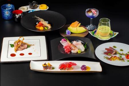 【佐渡島】HOTEL AZUMA（ホテル吾妻）　露天風呂付きオーシャンテラススイート（定員5名）2泊4食付2名様　平日利用　宿泊券。お電話のみの対象です。