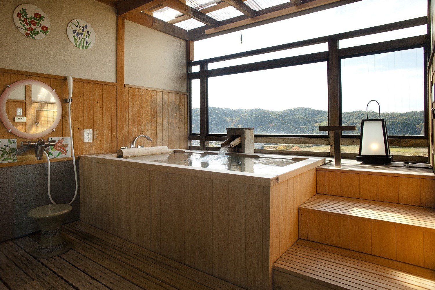 
            【ゆ湯の宿白山菖蒲亭】平休日1泊2食付　ペア宿泊券《「ゆ湯の館」露天風呂付和室》
          