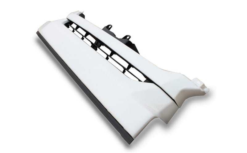 【スピード発送】ハイエース フロントグリル 塗装品 070 パールホワイト 099H3082