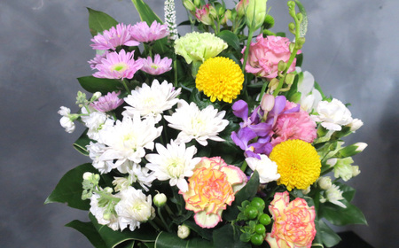 【お供え用アレンジフラワー9ヶ月定期便】「やすらぎの光」（大）ギフト対応可 供花 法事 命日