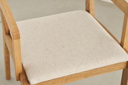 ダイニングチェア　BASIL　肘付　オーク無垢　大川家具　大川市