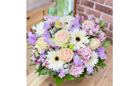 No.492 （パープル系）Lサイズ 癒し生活！季節のおまかせフラワーアレンジメント