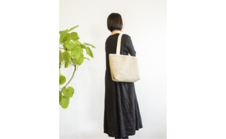 ＜京都 木津川市＞小嶋織物が贈る壁紙(リネン:麻)で作ったトートバッグ(ベージュ)　032-01-B