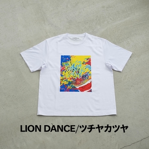 ＜新登場＞VOICE GATHERING アートプリントT-Shirt(LION DANCE・Mサイズ・1枚) Tシャツ 半袖 トップス ホワイト 白 クルーネック M L サイズ アート デザイン 