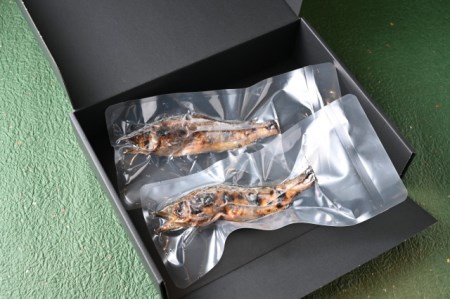 69 うなぎ屋たむろの岐阜の鮎　塩焼き１０尾セット（鰻蒲焼き１尾付き）