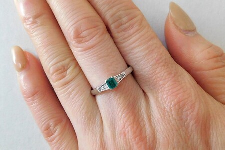 【ふるなび限定】【一点もの】Pt900　コロンビア産エメラルド（0.20ct）ダイヤモンドリング　K62　K06125-H　FN-Limited-SP