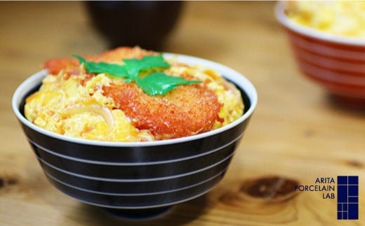 
                  【セット】［有田焼］段付丼（呉須＆朱）2個セット【ARITA PORCELAIN LAB】
                