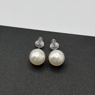 ふるさと納税 伊勢市 アコヤ真珠 8.5mmチタンピアス 【金属アレルギー対応】　1681 |  | 03