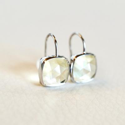 ふるさと納税 甲府市 【ジュエリー】K18WG ホワイトゴールド ハニークォーツ ピアス 保証書付 SIA-2653 |  | 01